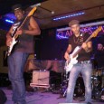 El embajador del blues americano de nuevo en España Carvin Jones Band 3 Noviembre 2012 Sala Clamores Madrid En una extensa gira (como de costumbre) y siempre en salas de medio o pequeño aforo, Carvin Jones y sus inseparables...