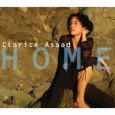 Vivificantes impulsos rítmicos desde el piano Clarice Assad “Home” (Adventure Music, 2012) La pianista e interprete brasileña Clarice Assad repasa la música popular de su Brasil. Curtida en el mundo de la música clásica, la hija...