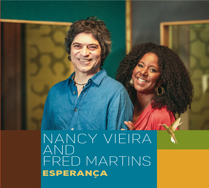 Esperança, de Nancy Vieira y Fred Martins. Portada del disco. Foto de los dos artitas sonriendo.